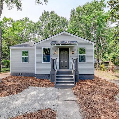 צ'רלסטון Historic 1943 Cape-Style Home Near Park Circle מראה חיצוני תמונה