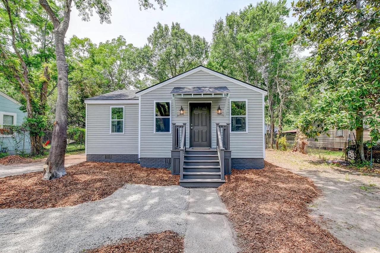 צ'רלסטון Historic 1943 Cape-Style Home Near Park Circle מראה חיצוני תמונה